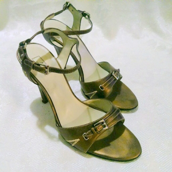 Anne Klein Bronze Metallic Leather Slingback Heels - Picture 5 of 5